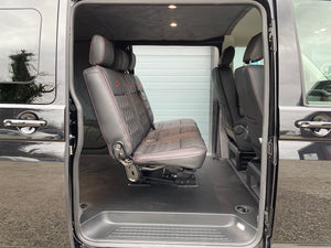 T6.1 T32 Highline Kombi DSG Black with LV-S, 204bhp