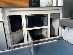 LWB Platinum Wave Automatic with air con