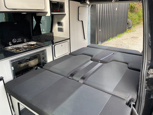 T6 SWB Trendline Campervan 2018 with air con - Black