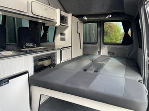 T6 SWB Trendline Campervan 2018 with air con - Black