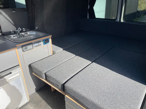 2020 VW Transporter T6.1 Candy White/blue SWB L-shape conversion