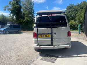 T6.1 Cotswold Edition + with air con in Ascot Grey