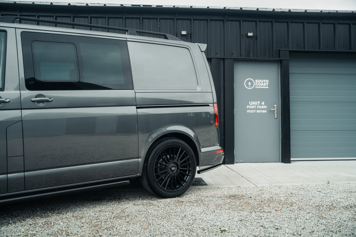 Brand new Highline T6.1 SWB Kombi with full LVR kit