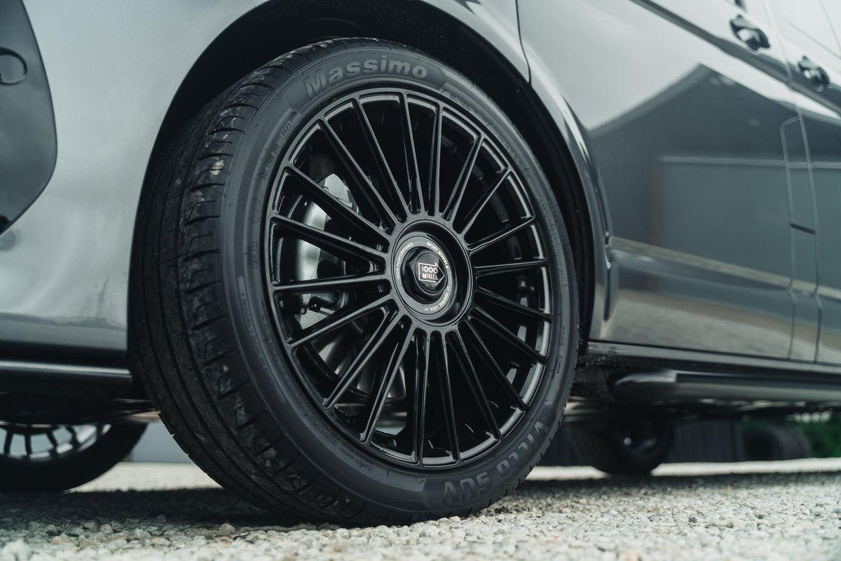 Brand new Highline T6.1 SWB Kombi with full LVR kit