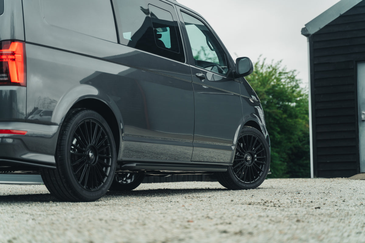 Brand new Highline T6.1 SWB Kombi with full LVR kit