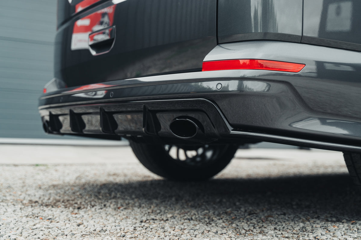 Brand new Highline T6.1 SWB Kombi with full LVR kit