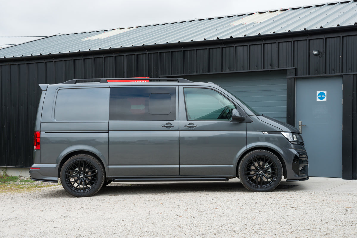 Highline T6.1 SWB Kombi with LVR kit