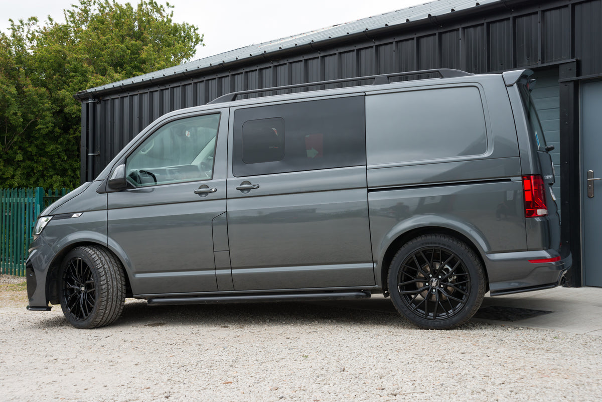 Highline T6.1 SWB Kombi with LVR kit