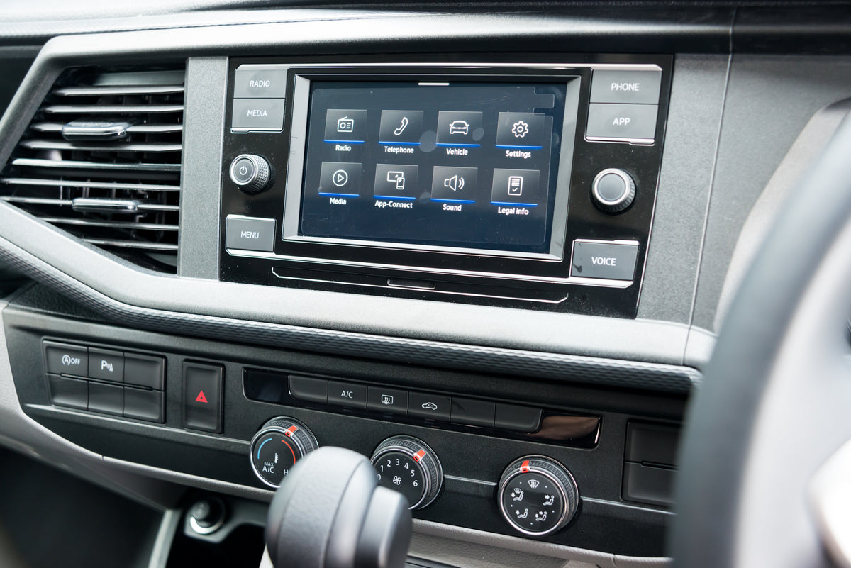 Highline T6.1 SWB Kombi with LVR kit