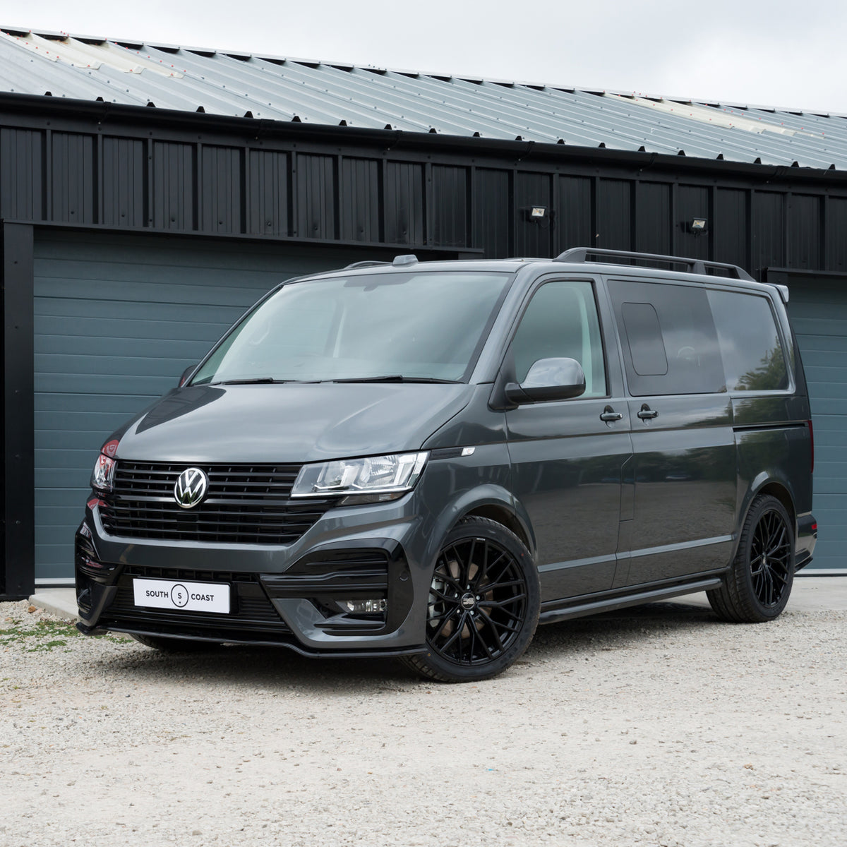 Highline T6.1 SWB Kombi with LVR kit