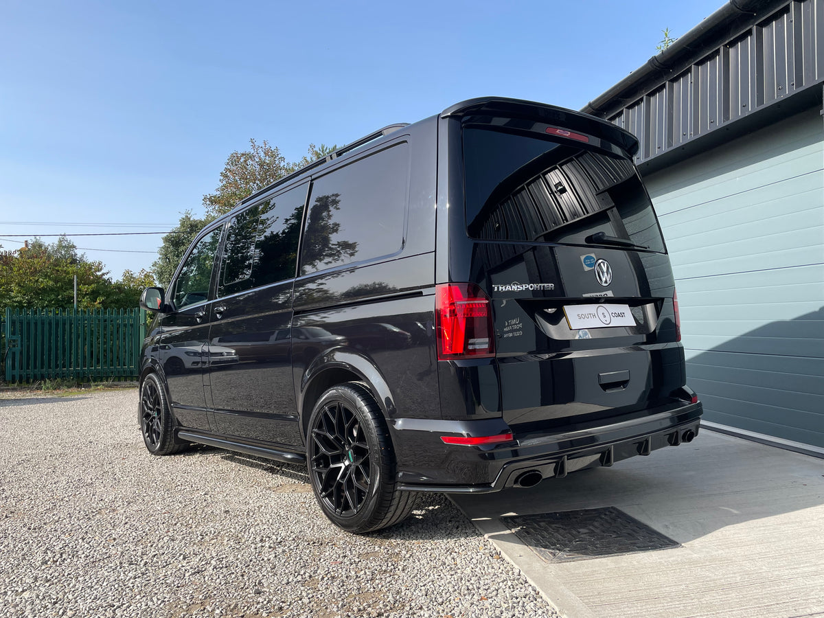 Black T32 Highline Kombi DSG with LV-S, 199bhp
