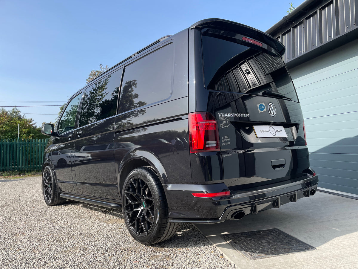 Black T32 Highline Kombi DSG with LV-S, 199bhp