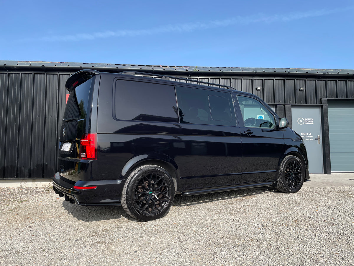 Black T32 Highline Kombi DSG with LV-S, 199bhp
