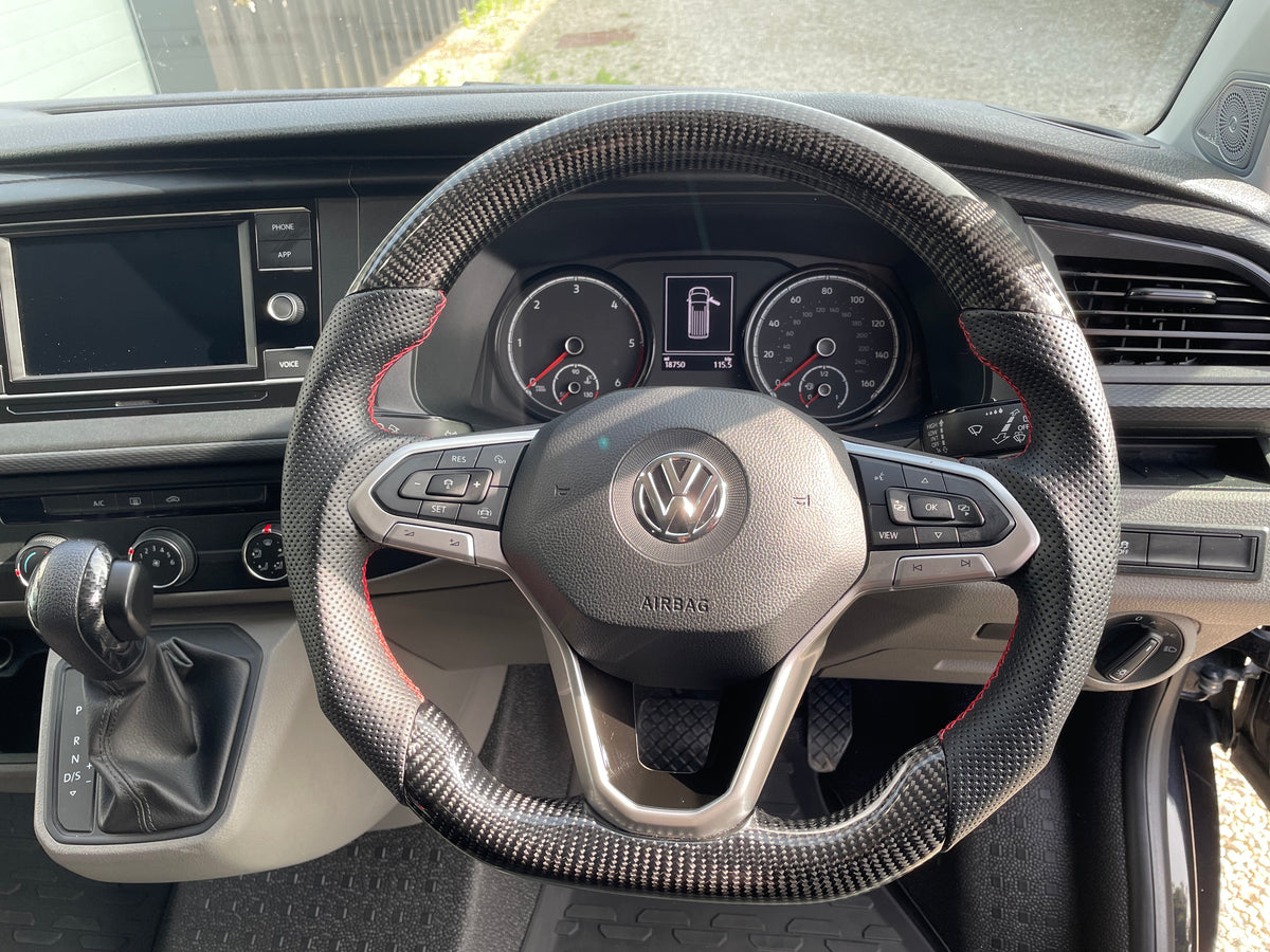 Black T32 Highline Kombi DSG with LV-S, 199bhp