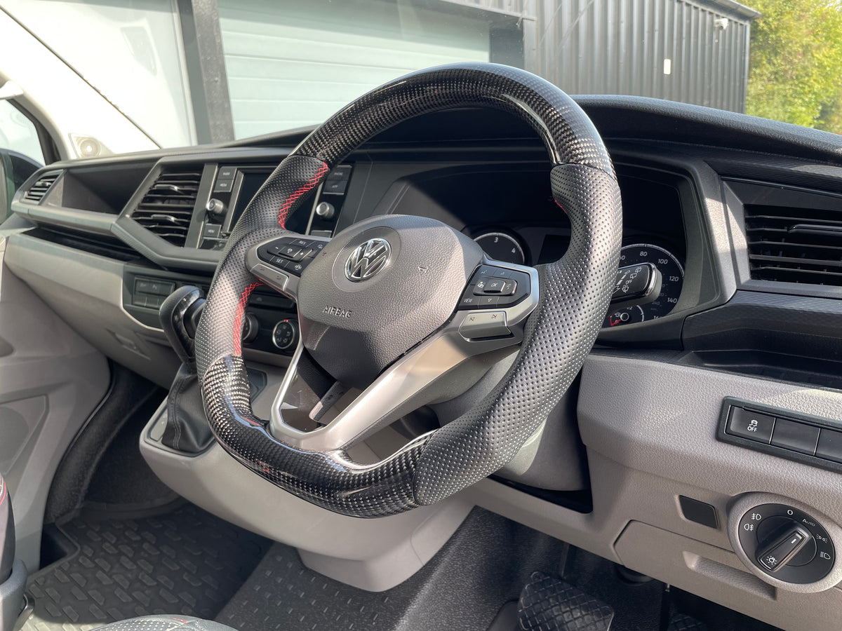 Black T32 Highline Kombi DSG with LV-S, 199bhp