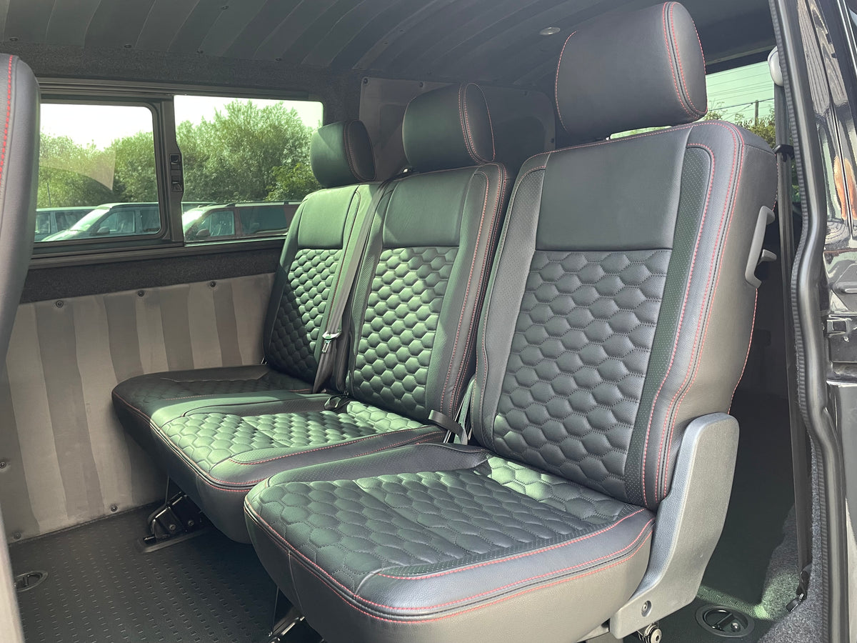 Black T32 Highline Kombi DSG with LV-S, 199bhp