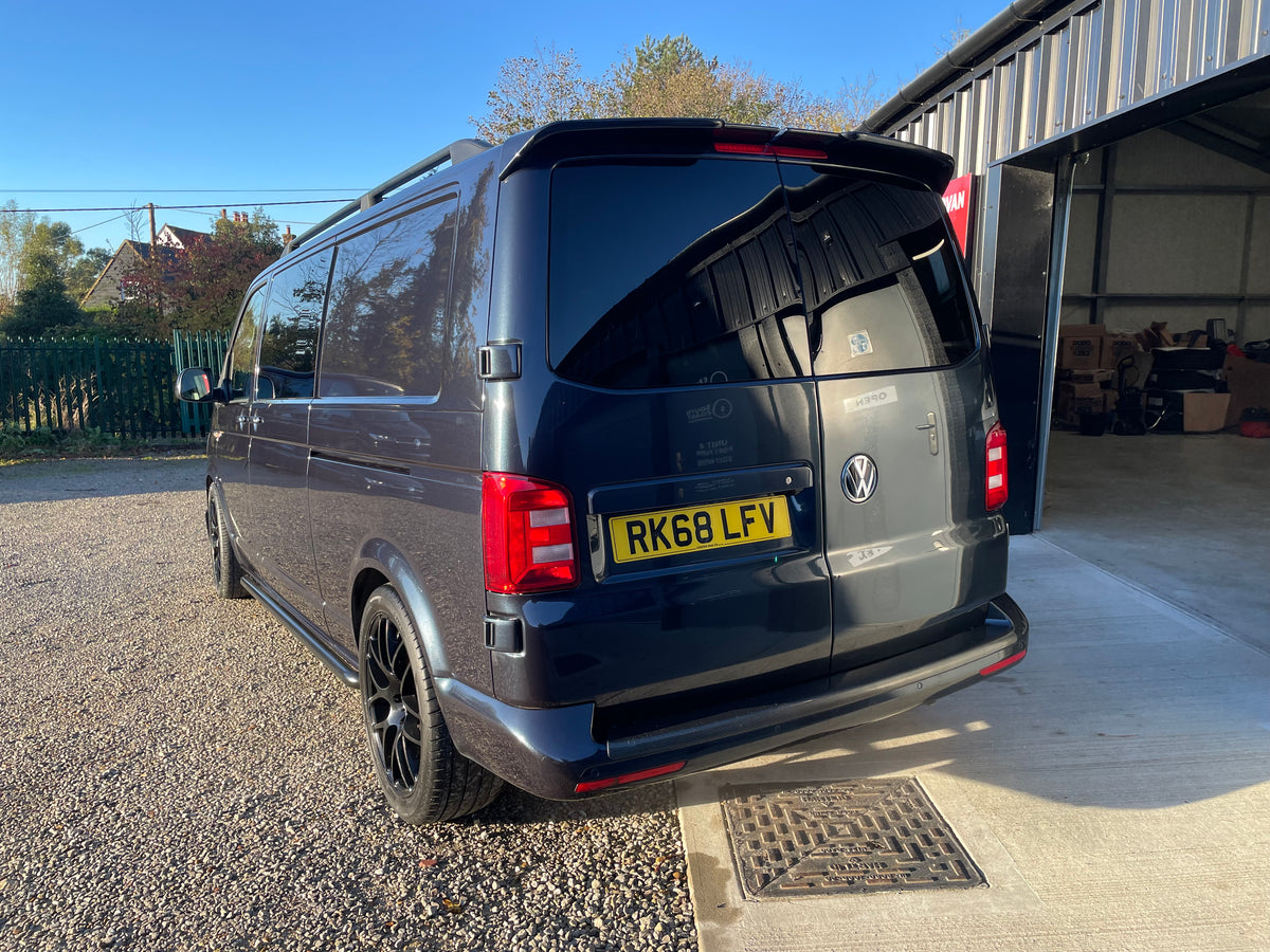 Leighton Vans T6 Highline Kombi LWB DSG