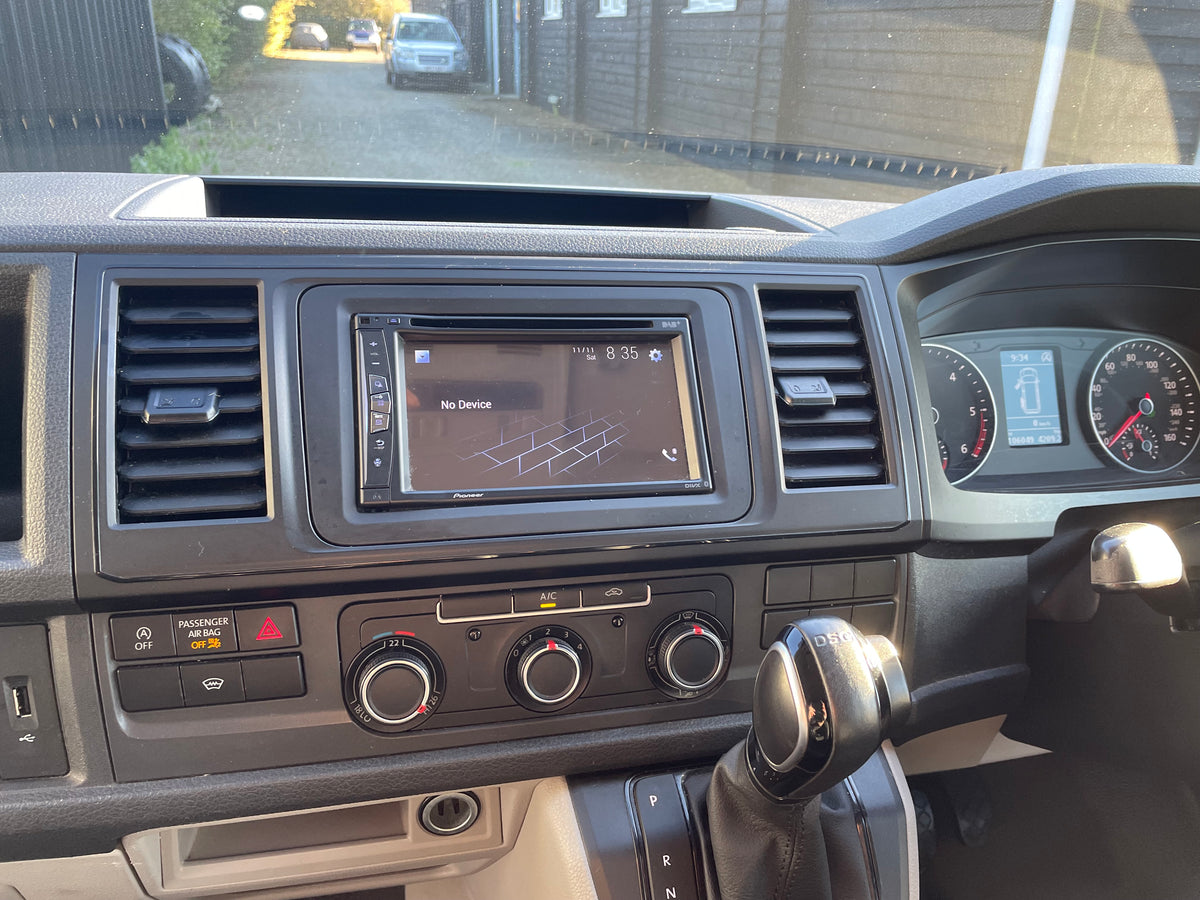 Leighton Vans T6 Highline Kombi LWB DSG