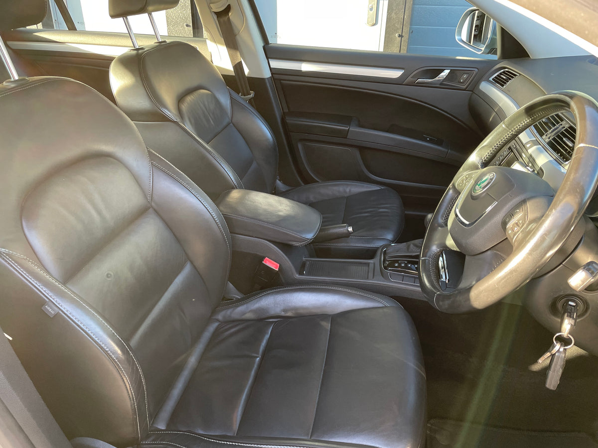 Skoda Superb Estate 2.0 TDI Elegance DSG