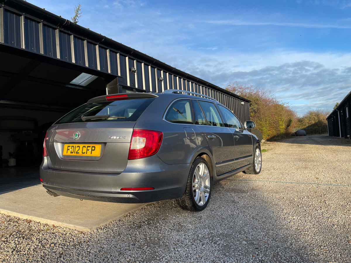 Skoda Superb Estate 2.0 TDI Elegance DSG