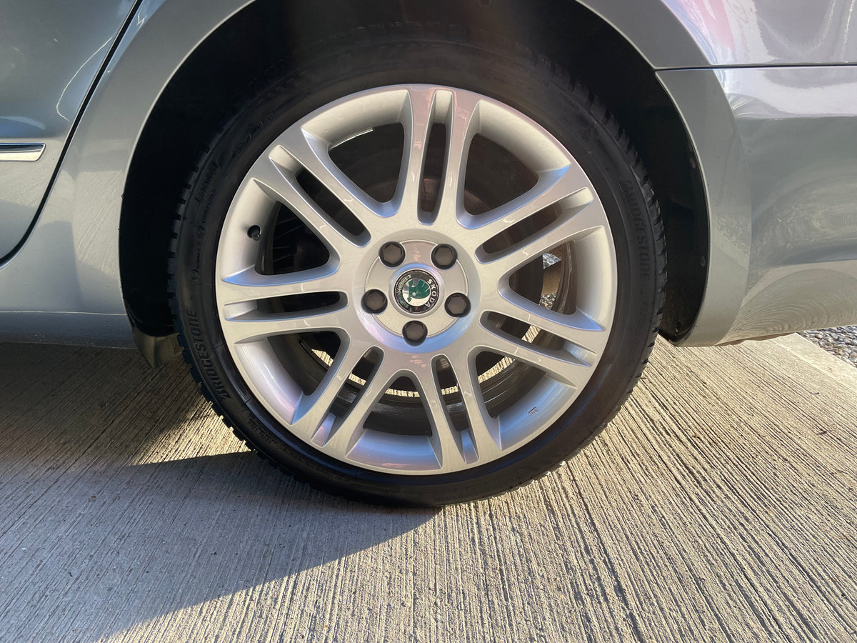 Skoda Superb Estate 2.0 TDI Elegance DSG