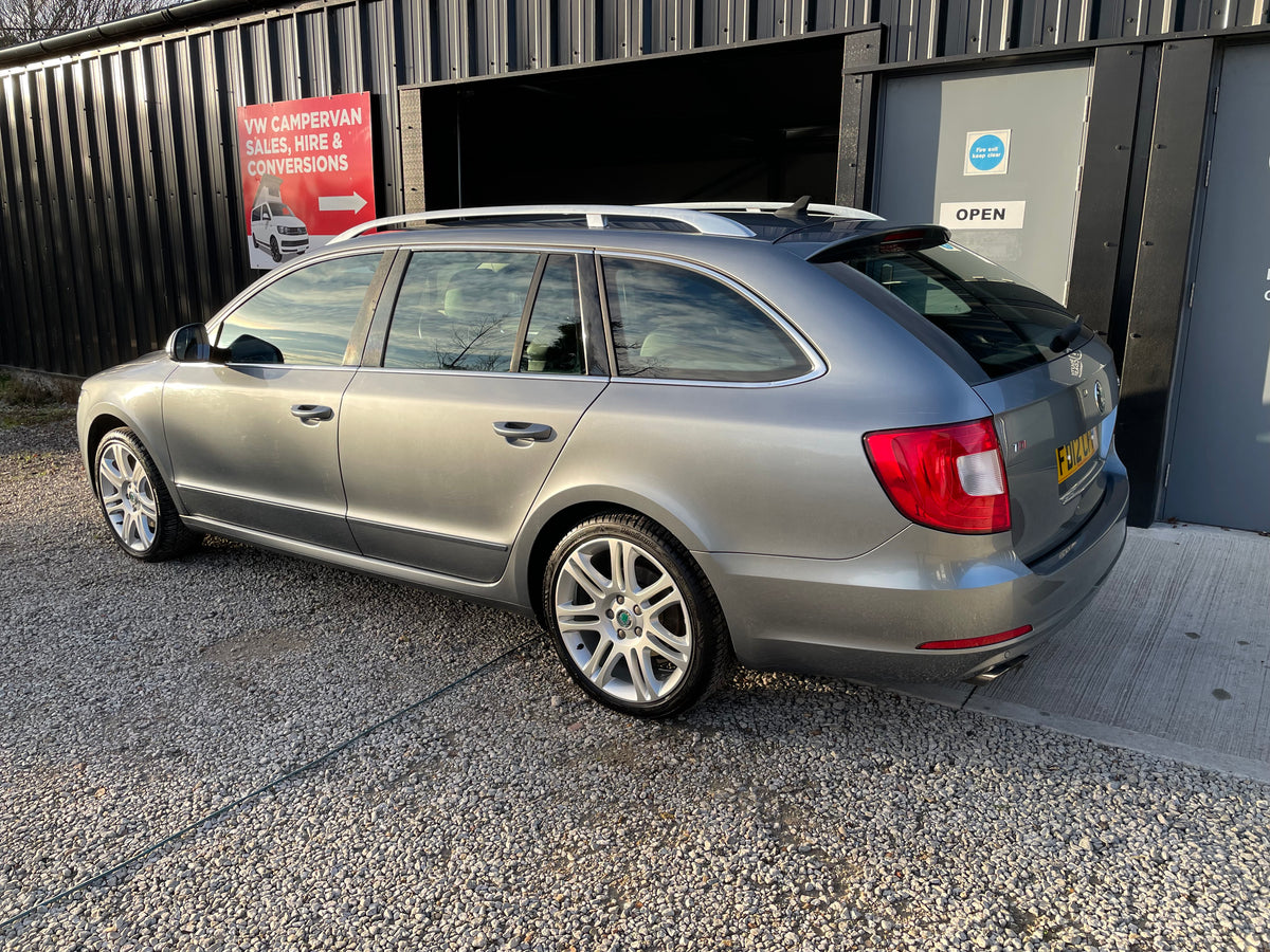 Skoda Superb Estate 2.0 TDI Elegance DSG