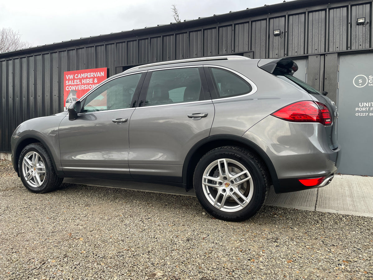 Porsche Cayenne 3.0 TD V6 Tiptronic 4WD