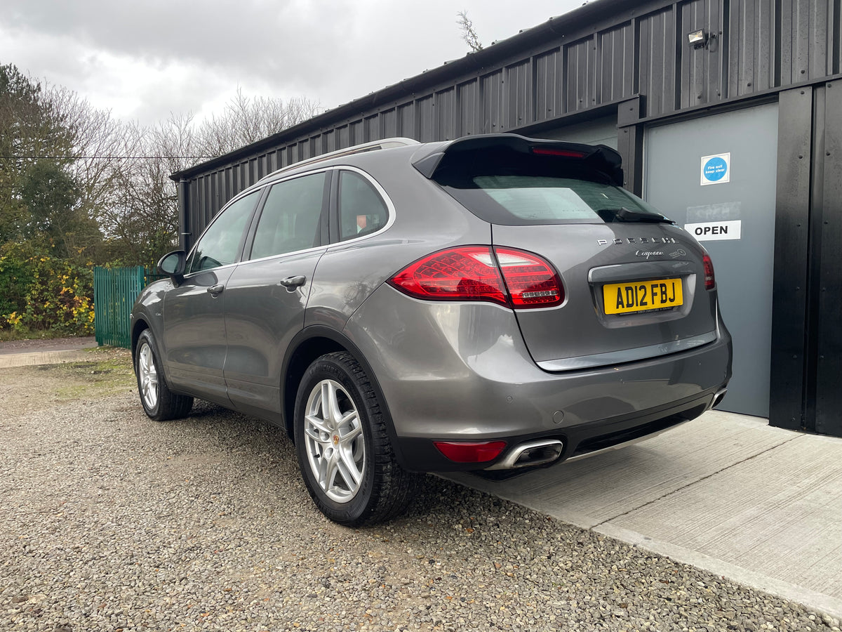 Porsche Cayenne 3.0 TD V6 Tiptronic 4WD