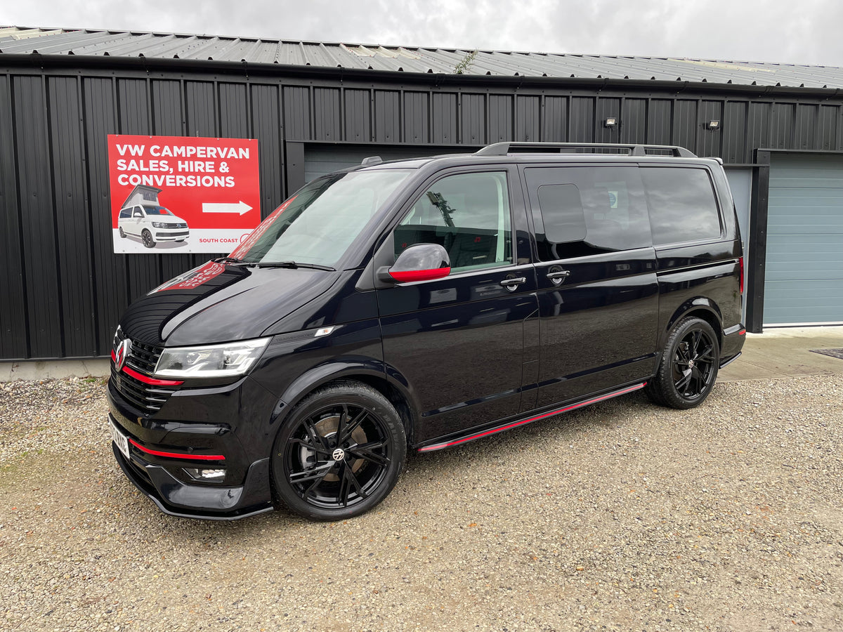 T6.1 T32 Highline Kombi DSG Black with LV-S, 204bhp