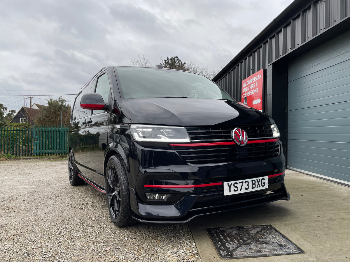 T6.1 T32 Highline Kombi DSG Black with LV-S, 204bhp