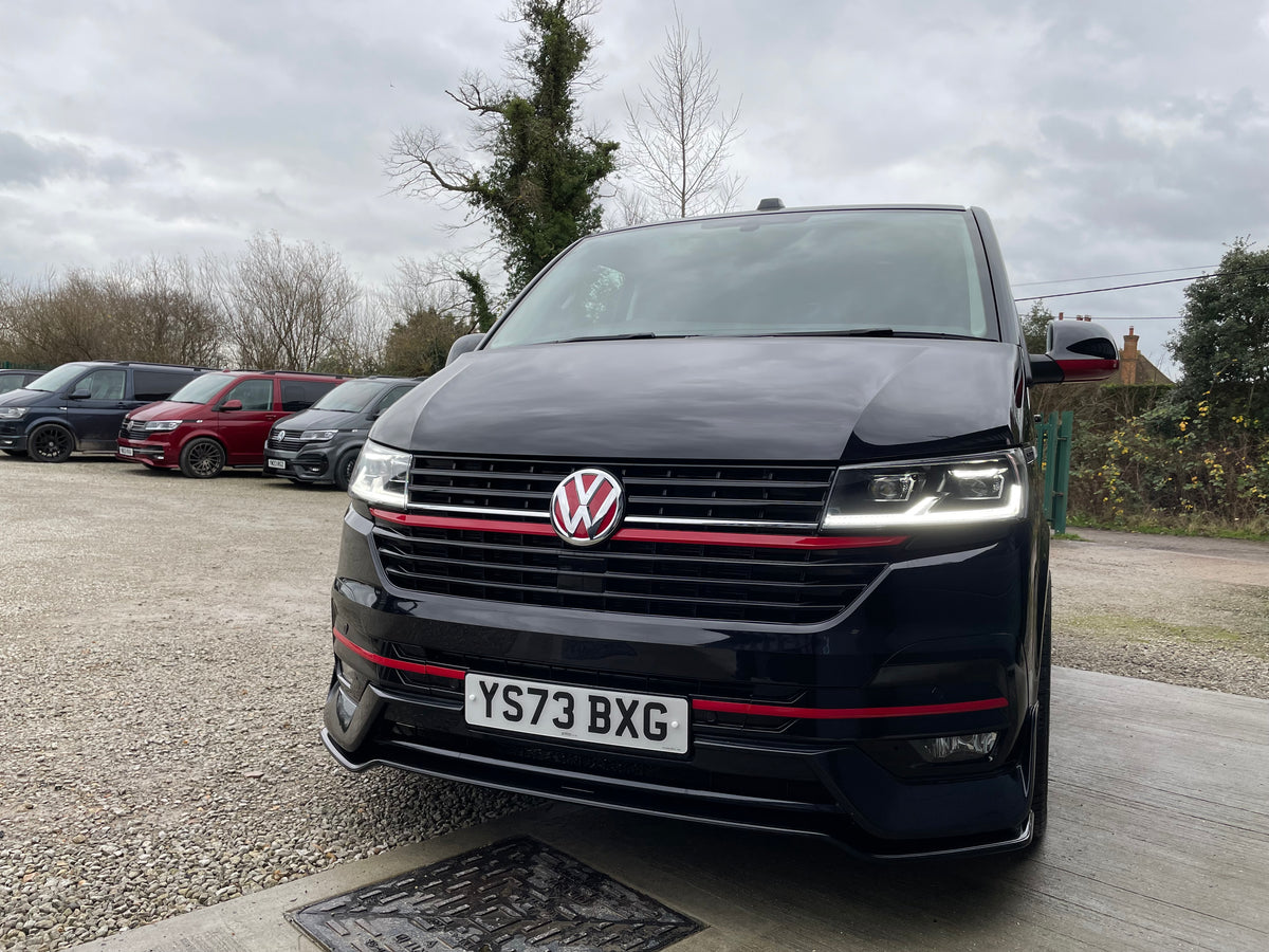 T6.1 T32 Highline Kombi DSG Black with LV-S, 204bhp