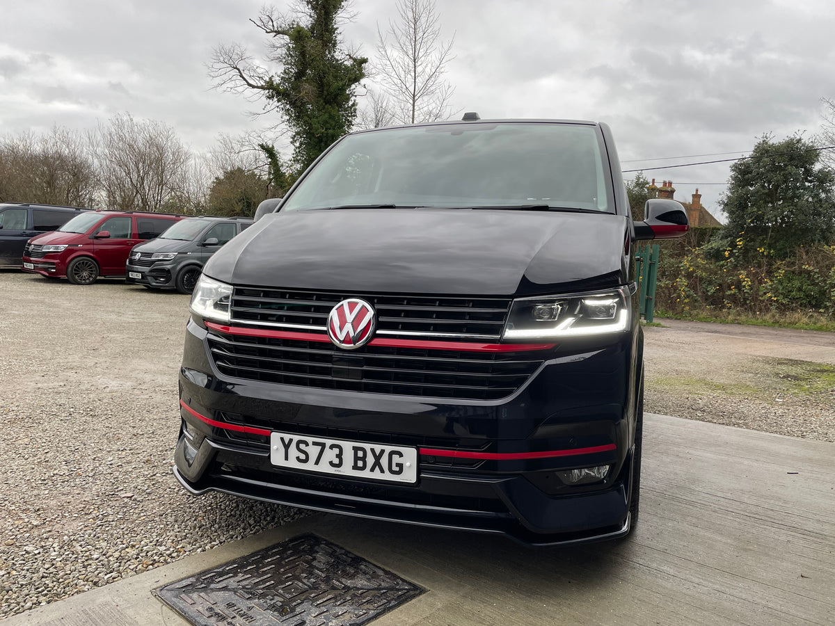 T6.1 T32 Highline Kombi DSG Black with LV-S, 204bhp
