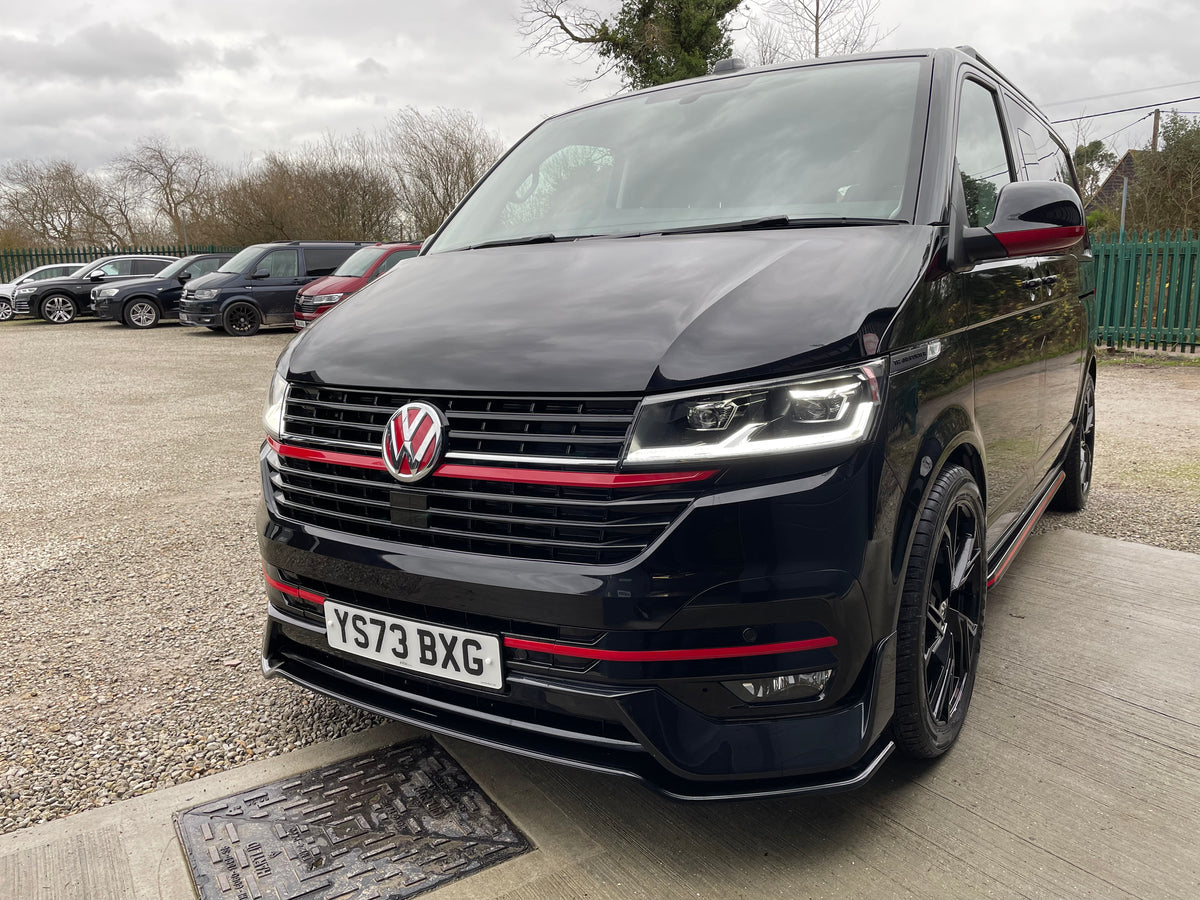 T6.1 T32 Highline Kombi DSG Black with LV-S, 204bhp