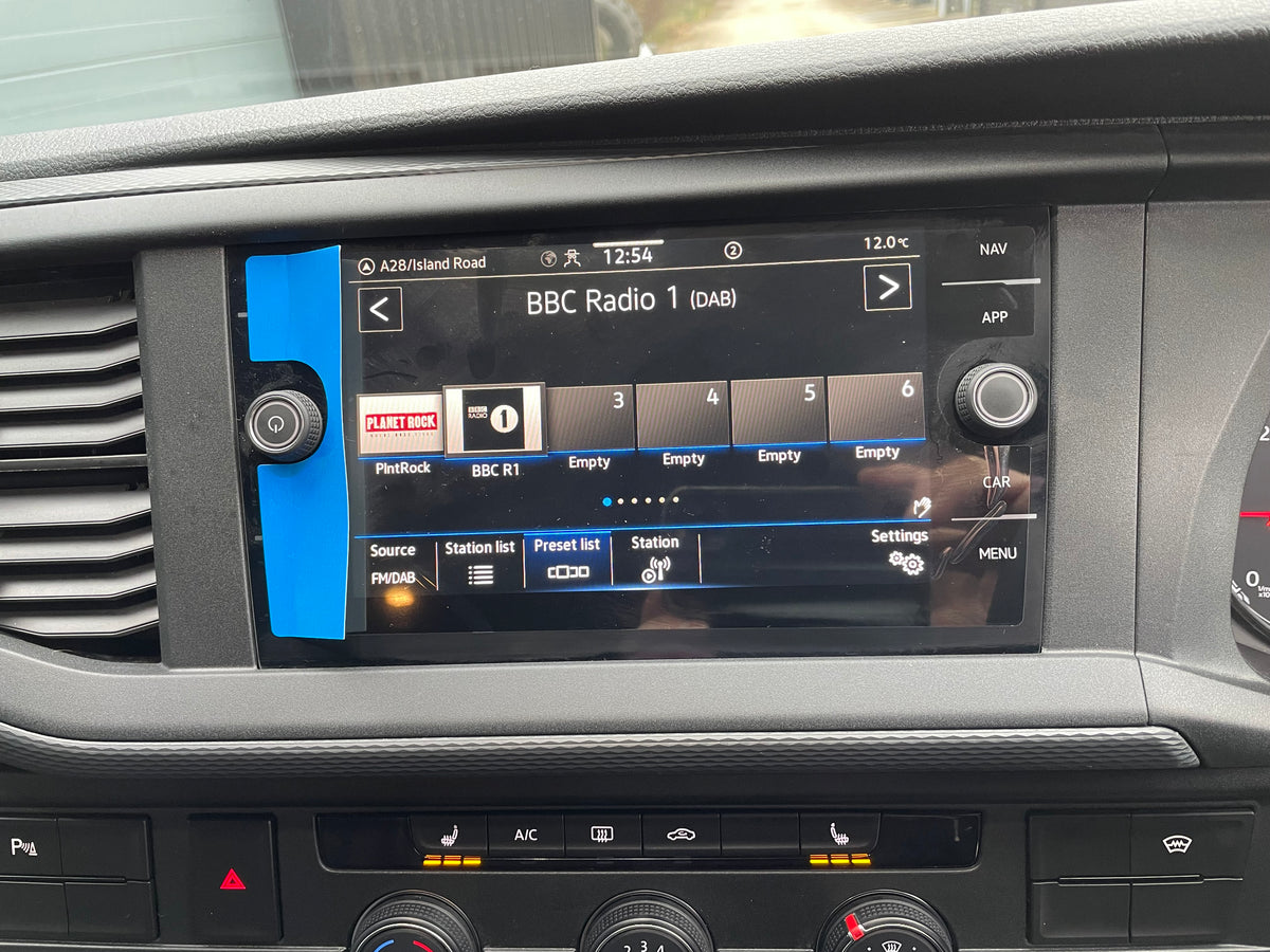 T6.1 T32 Highline Kombi DSG Black with LV-S, 204bhp