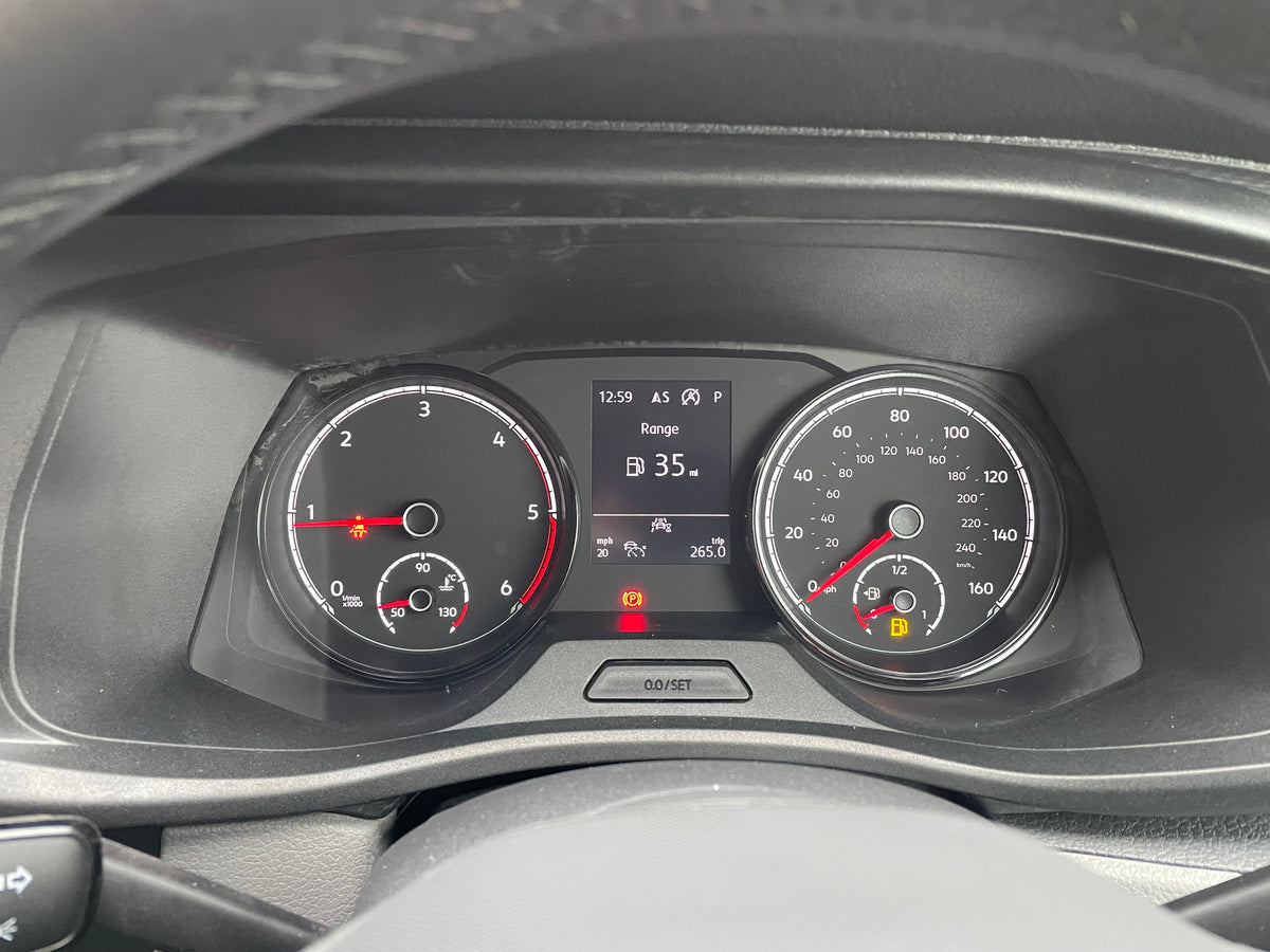 T6.1 T32 Highline Kombi DSG Black with LV-S, 204bhp