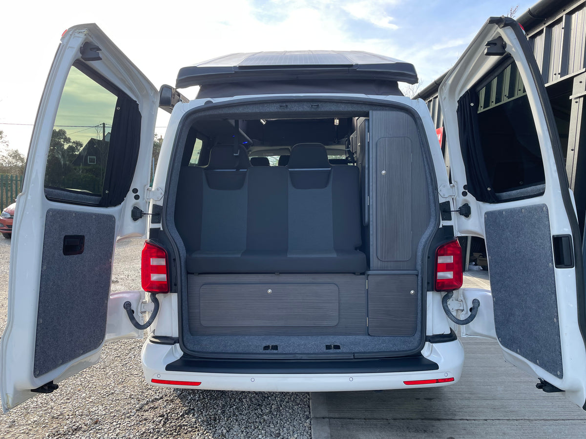 T6 Highline "SC Edition" Campervan 2018 with air con - White