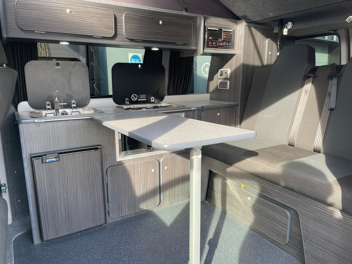 T6 Highline "SC Edition" Campervan 2018 with air con - White