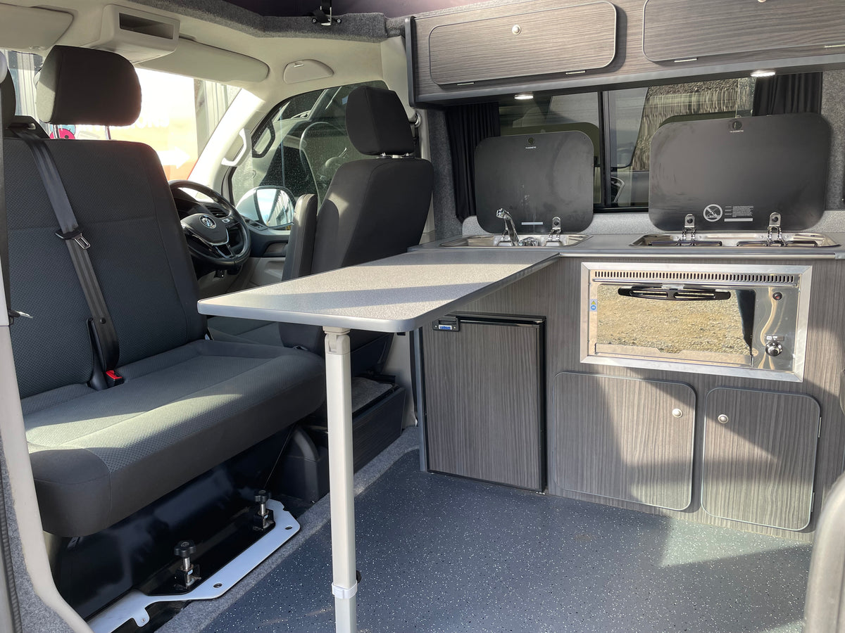 T6 Highline "SC Edition" Campervan 2018 with air con - White