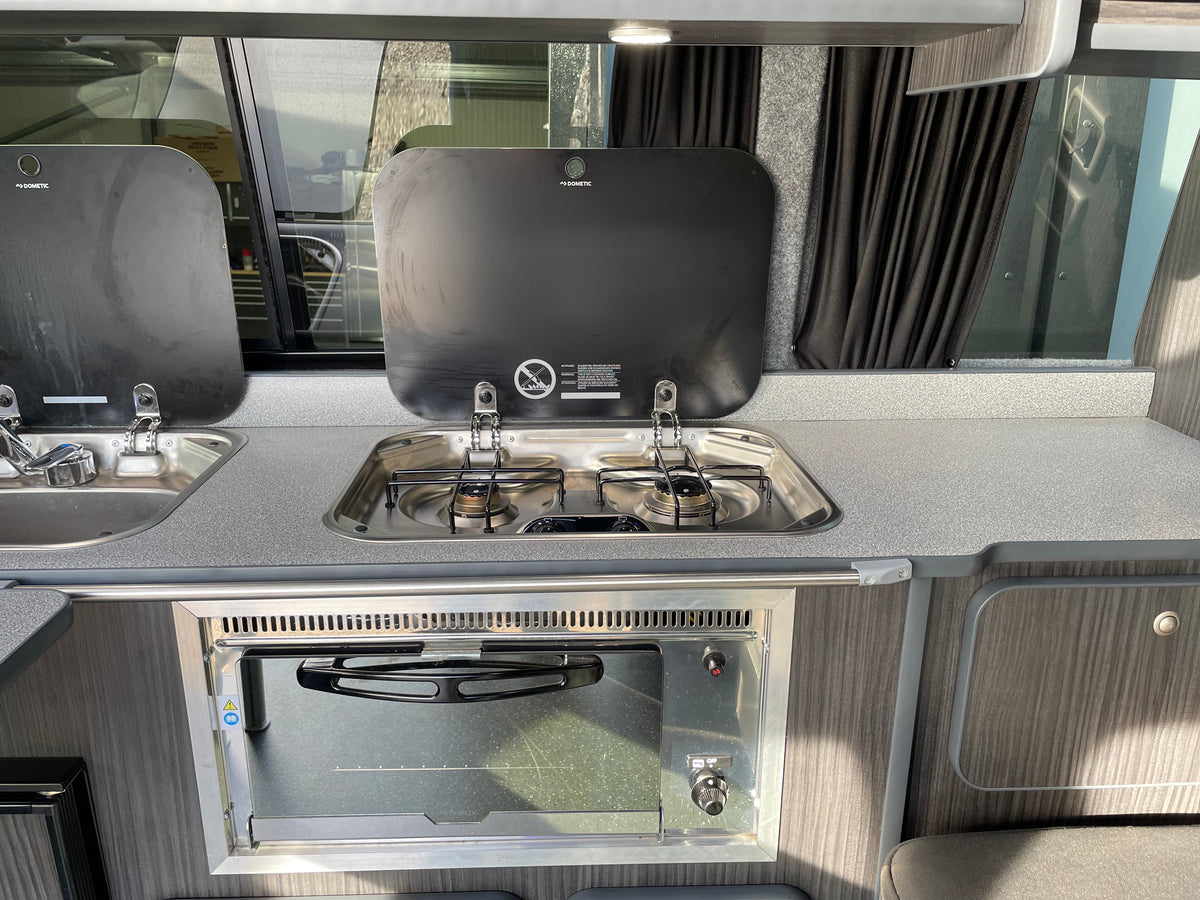 T6 Highline "SC Edition" Campervan 2018 with air con - White