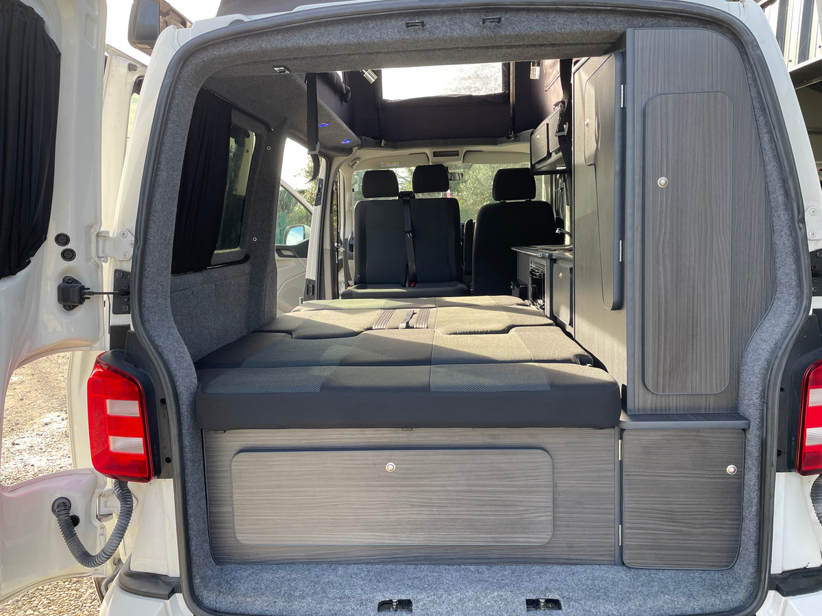 T6 Highline "SC Edition" Campervan 2018 with air con - White