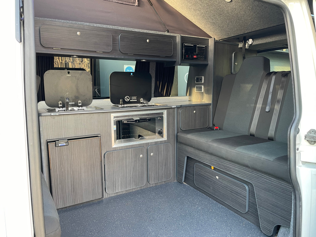T6 Highline "SC Edition" Campervan 2018 with air con - White