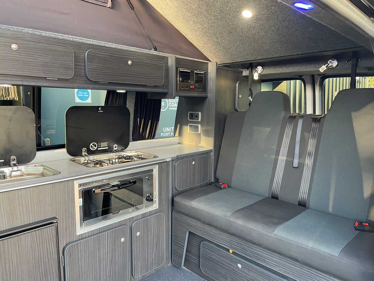 T6 Highline "SC Edition" Campervan 2018 with air con - White