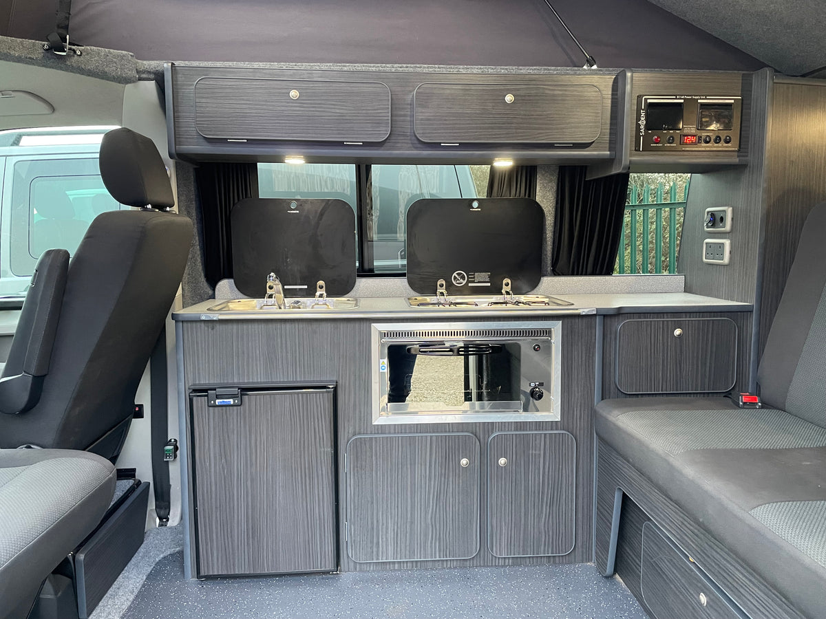 T6 Highline "SC Edition" Campervan 2018 with air con - White