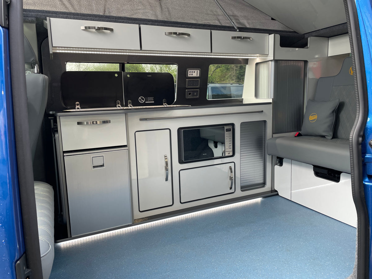 LWB Platinum Wave Automatic with air con