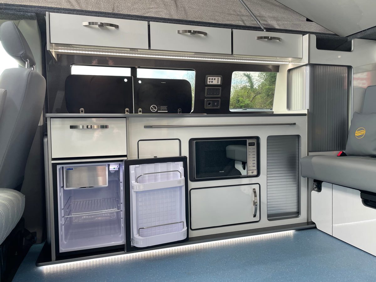 LWB Platinum Wave Automatic with air con