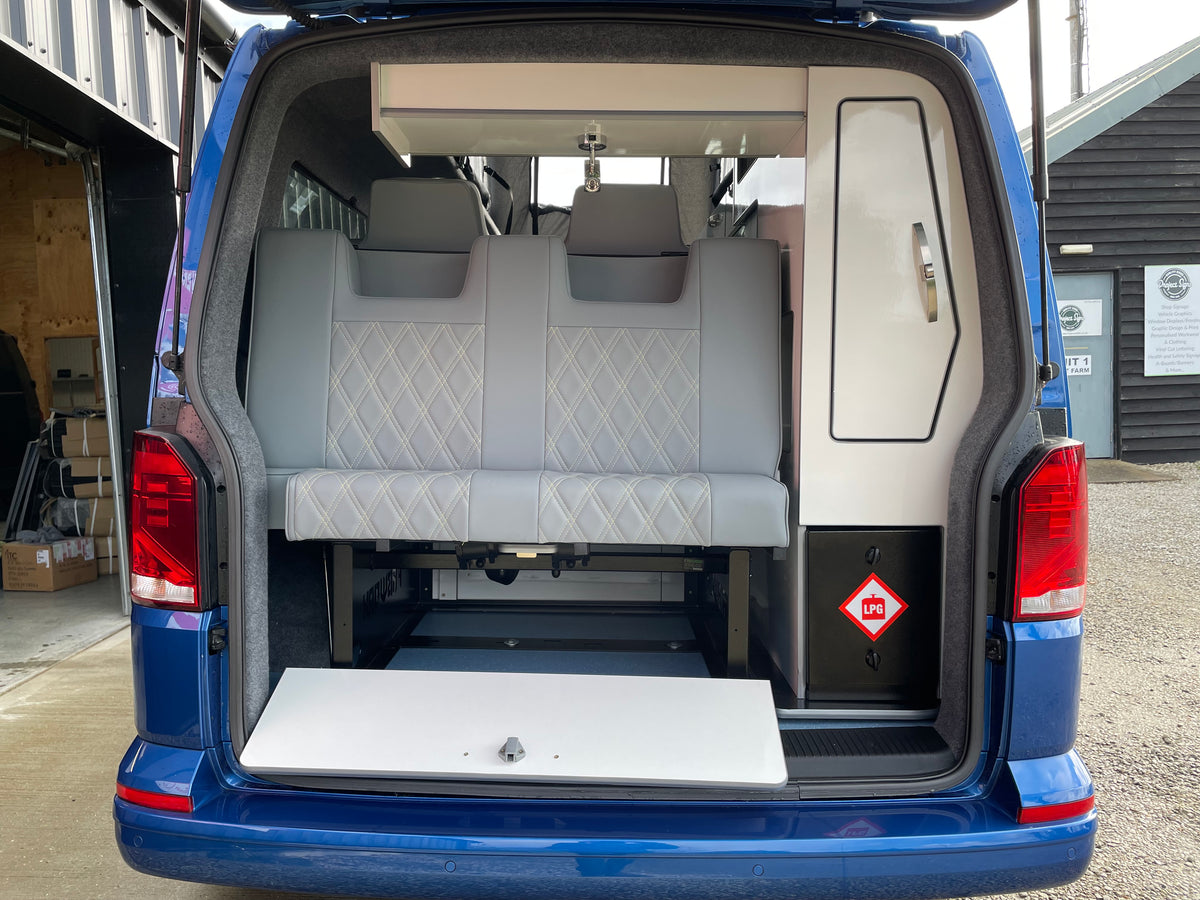 LWB Platinum Wave Automatic with air con