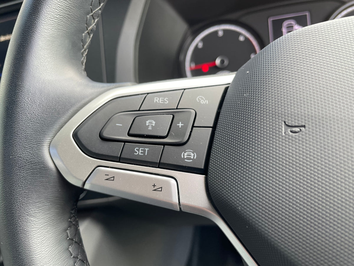 LWB Platinum Wave Automatic with air con