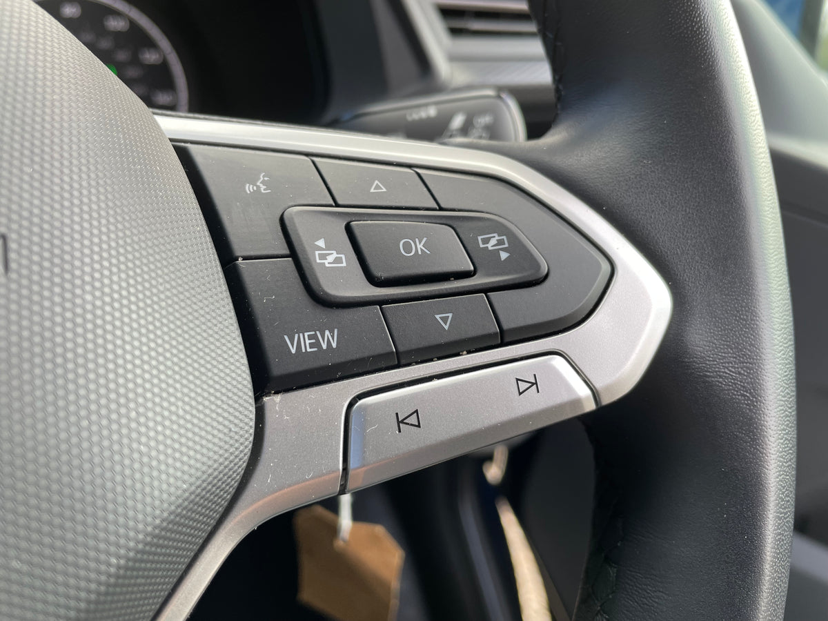 LWB Platinum Wave Automatic with air con