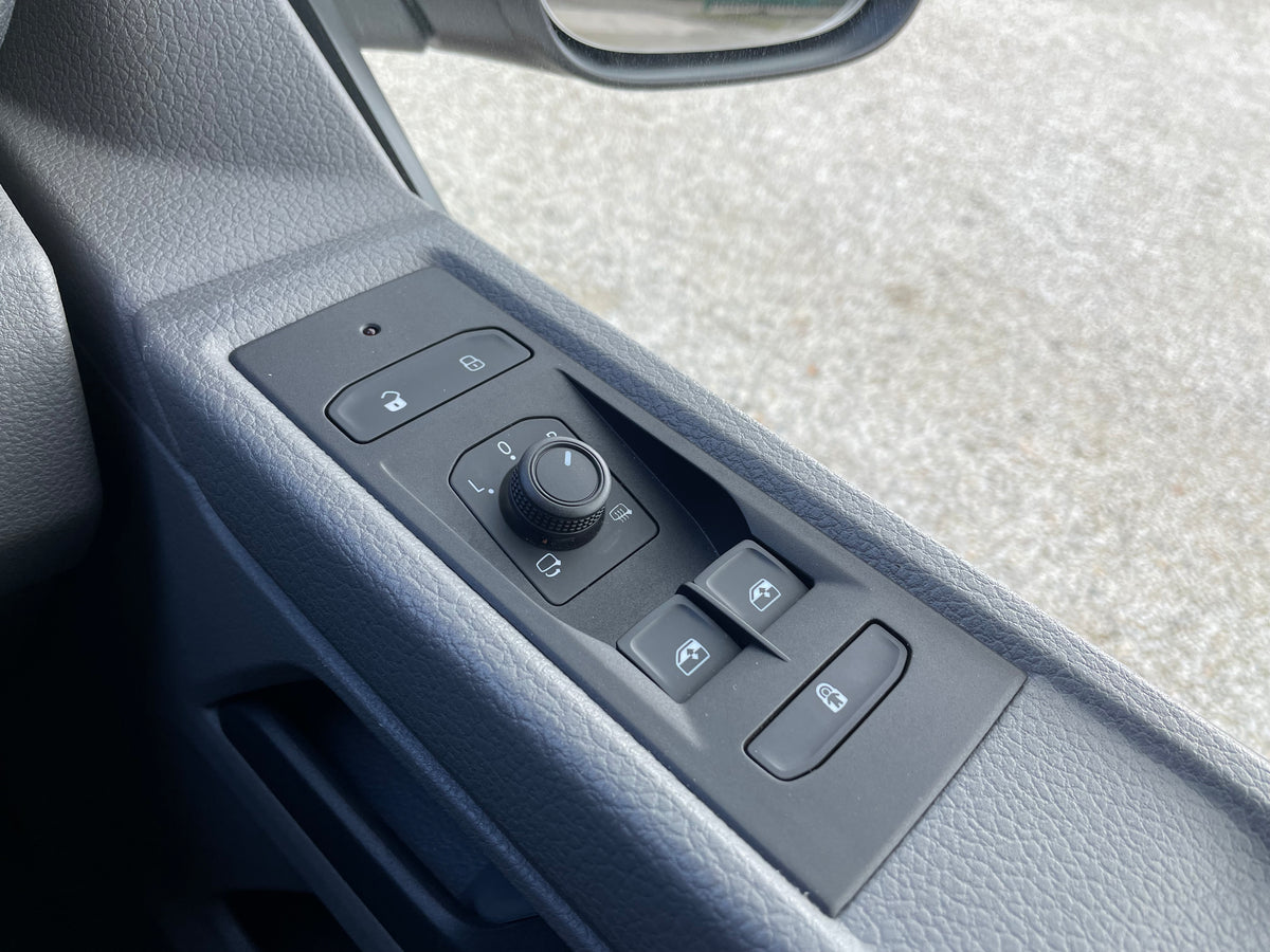 Highline T6.1 "California Ocean" Conversion - Automatic with Air con