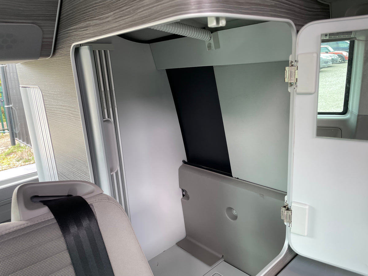 Highline T6.1 "California Ocean" Conversion - Automatic with Air con